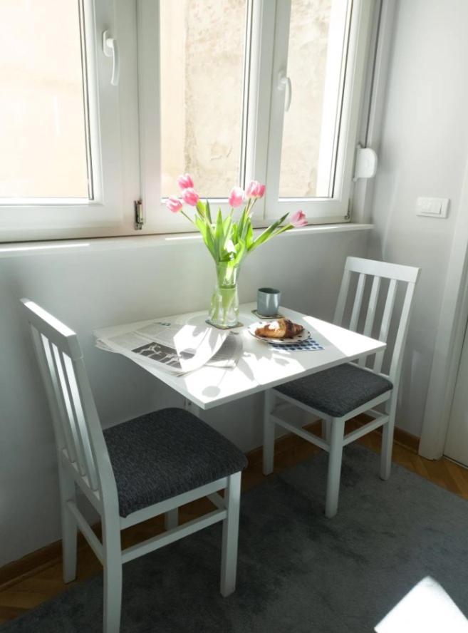 Stylish Studio In Central Location Belgrado Exterior foto